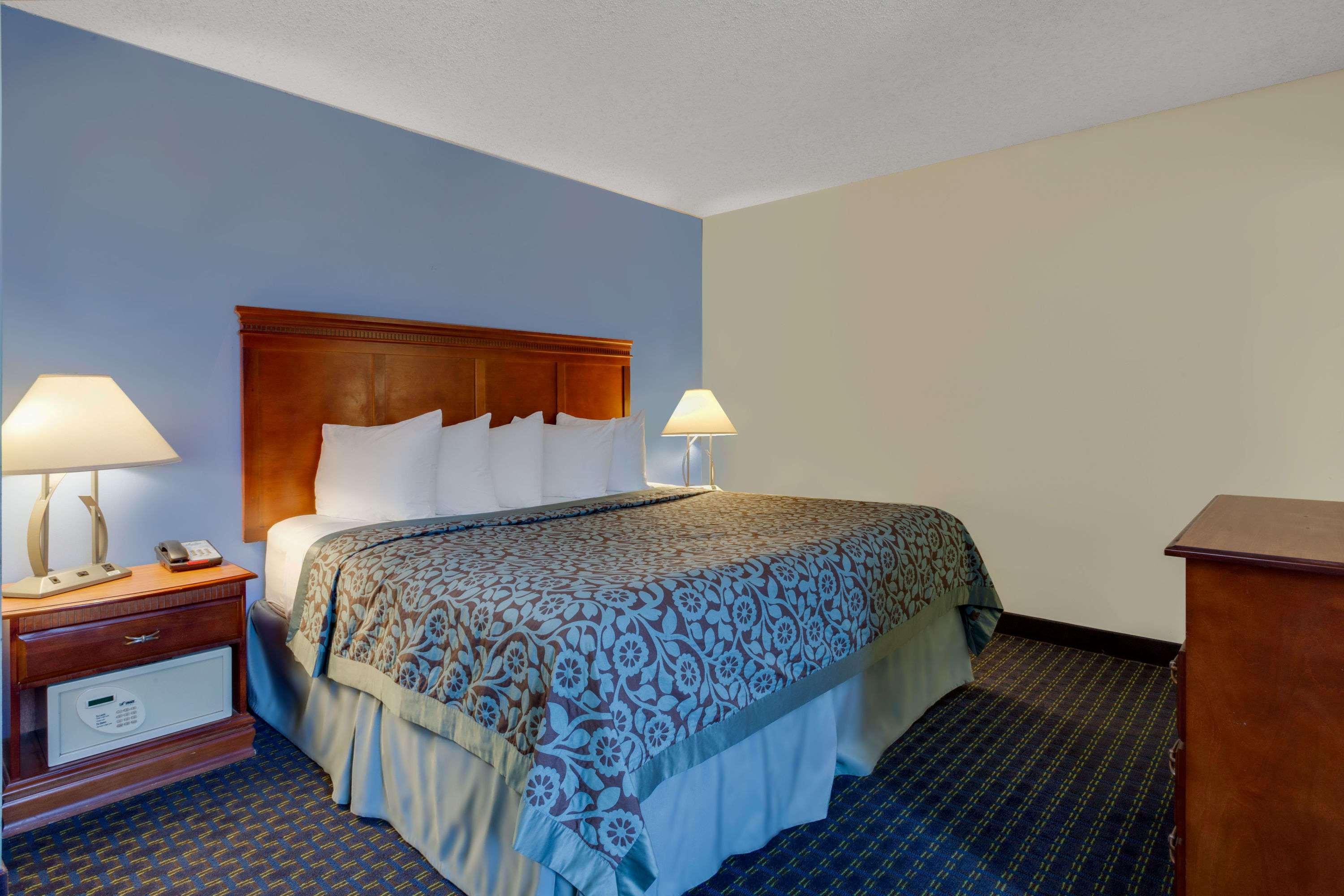 Days Inn By Wyndham Shrewsbury Worcester Exteriér fotografie