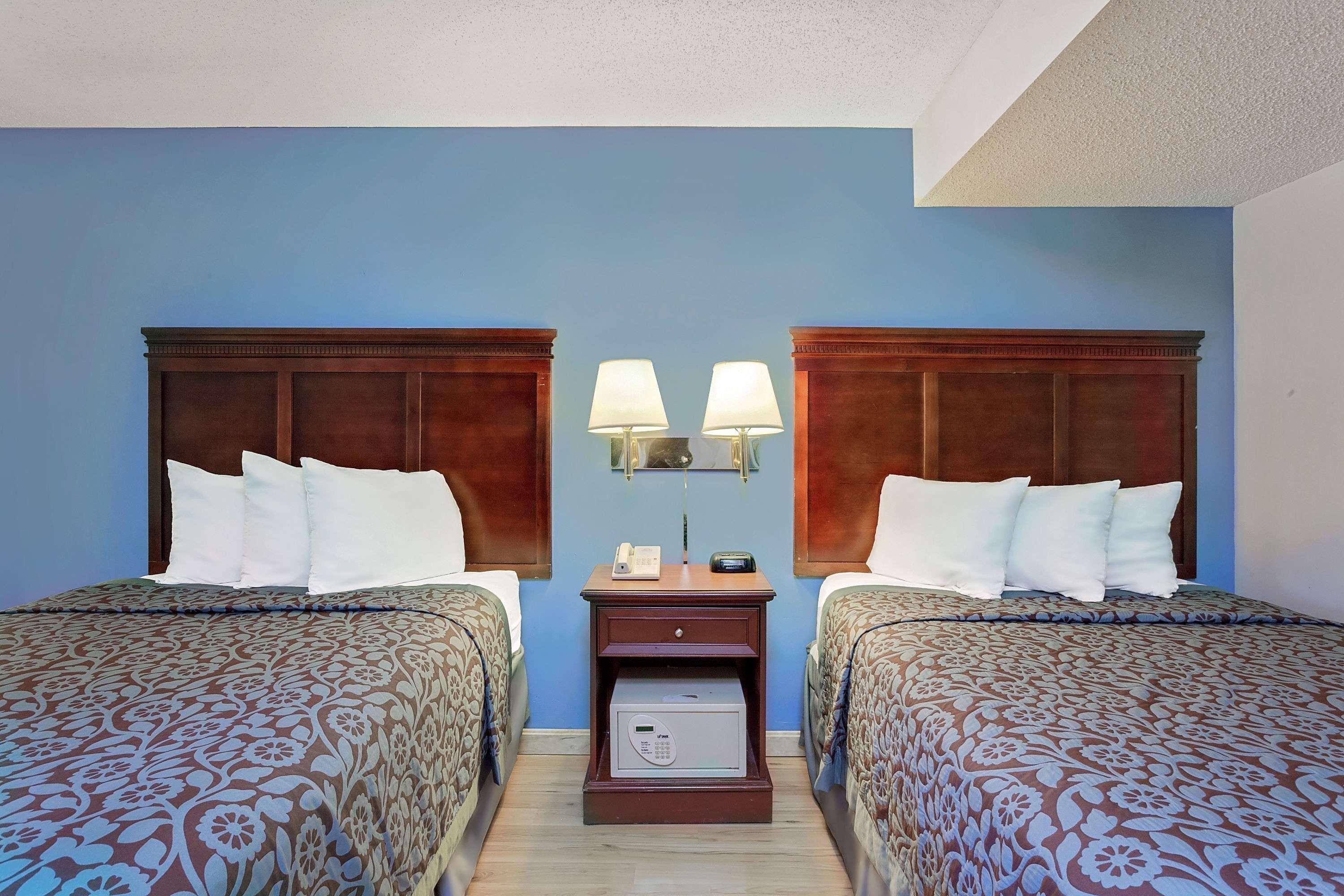 Days Inn By Wyndham Shrewsbury Worcester Exteriér fotografie