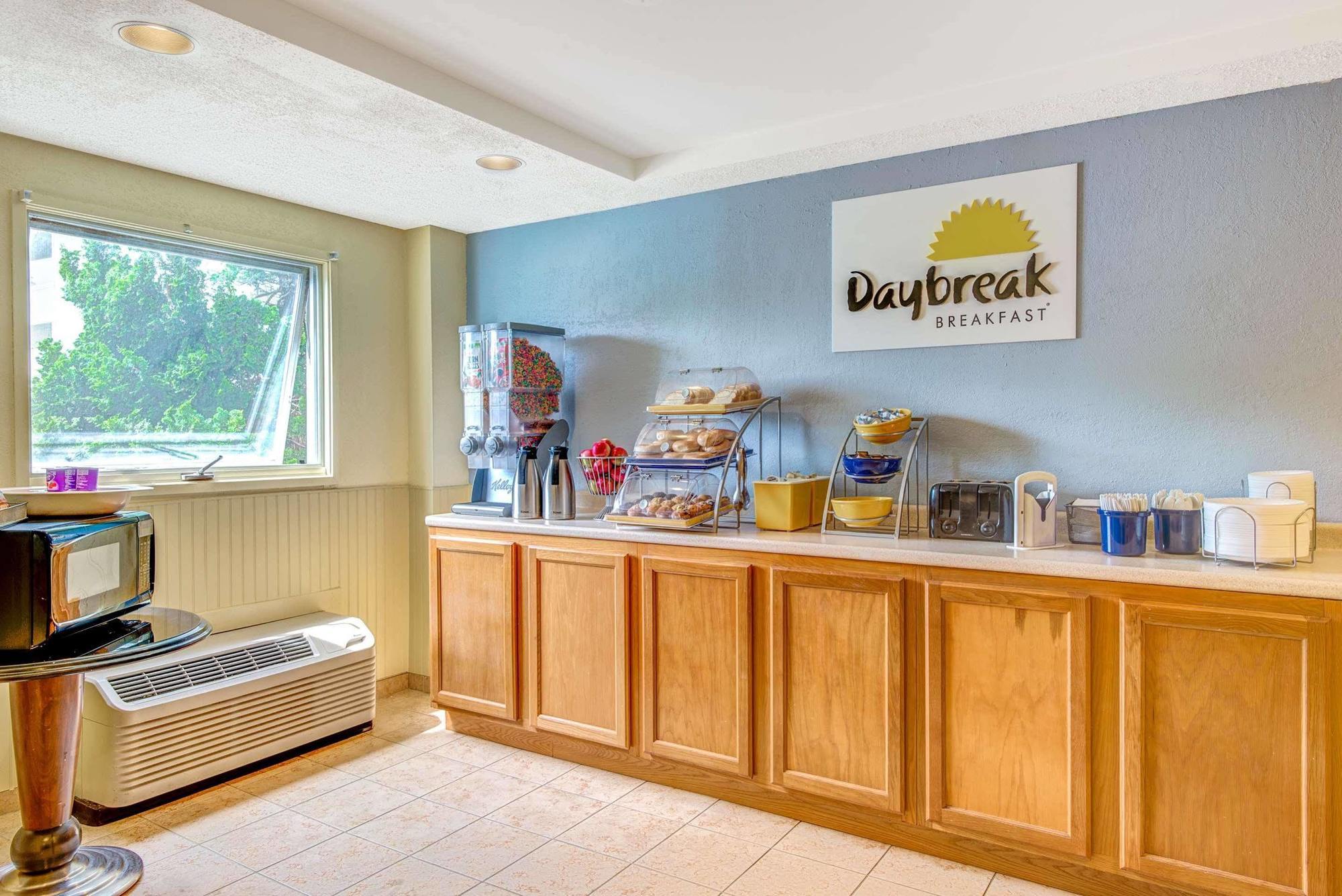 Days Inn By Wyndham Shrewsbury Worcester Exteriér fotografie